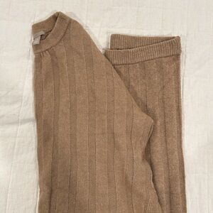 H&M Oversized Ribbed Knit Sweater & Pants Set